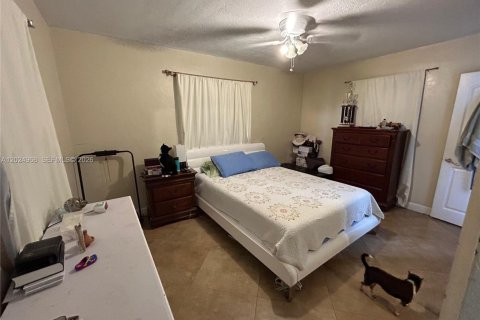 House in West Park, Florida 3 bedrooms, 138.52 sq.m. № 2242219 - photo 13