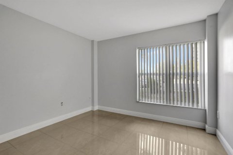 Copropriété à louer à Lauderhill, Floride: 2 chambres, 94.39 m2 № 2247969 - photo 5