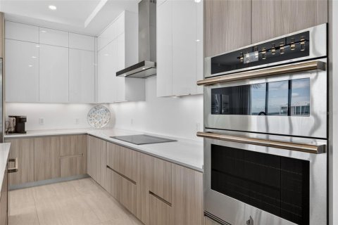Купить кондоминиум в Сарасота, Флорида 13 комнат, 264.86м2, № 2360539 - фото 20