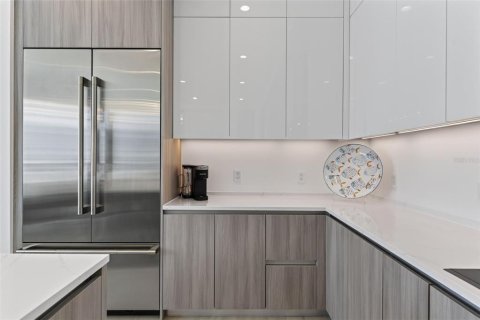 Купить кондоминиум в Сарасота, Флорида 13 комнат, 264.86м2, № 2360539 - фото 19