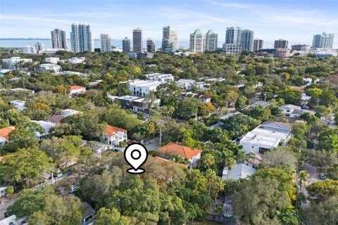 House in Miami, Florida 3 bedrooms, 187.66 sq.m. № 2004704