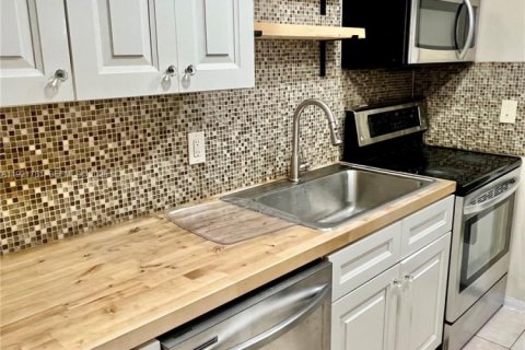 Copropriété à vendre à Lauderhill, Floride: 2 chambres, 71.91 m2 № 1977358 - photo 12