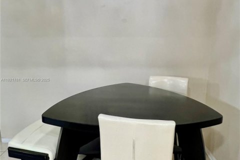 Copropriété à vendre à Lauderhill, Floride: 2 chambres, 71.91 m2 № 1977358 - photo 16