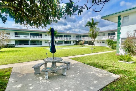 Copropriété à vendre à Lauderhill, Floride: 2 chambres, 71.91 m2 № 1977358 - photo 30