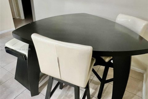 Copropriété à vendre à Lauderhill, Floride: 2 chambres, 71.91 m2 № 1977358 - photo 10