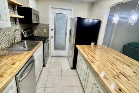 Copropriété à vendre à Lauderhill, Floride: 2 chambres, 71.91 m2 № 1977358 - photo 14