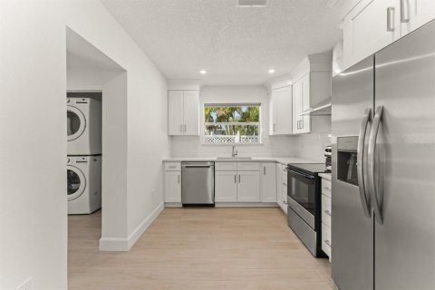 Villa ou maison à vendre à Belleair Beach, Floride: 3 chambres, 172.43 m2 № 2224539 - photo 5