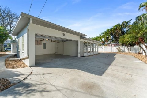 Villa ou maison à vendre à Belleair Beach, Floride: 3 chambres, 172.43 m2 № 2224539 - photo 29
