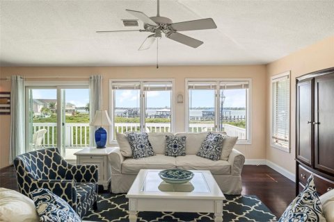 Casa en venta en Saint Augustine, Florida, 3 dormitorios, 242.1 m2 № 1918763 - foto 3