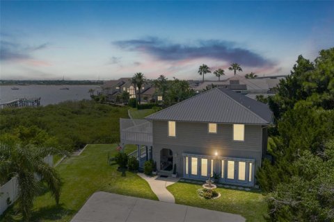 Casa en venta en Saint Augustine, Florida, 3 dormitorios, 242.1 m2 № 1918763 - foto 4