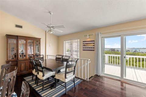 Casa en venta en Saint Augustine, Florida, 3 dormitorios, 242.1 m2 № 1918763 - foto 12