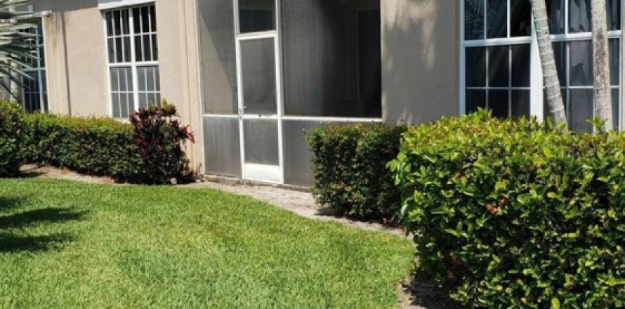 Townhouse in Boca Raton, Florida 3 bedrooms, 164.62 sq.m. № 1172118