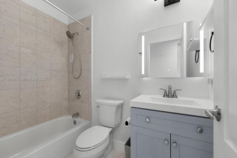 Touwnhouse à louer à Miramar, Floride: 3 chambres, 167.6 m2 № 1990269 - photo 30