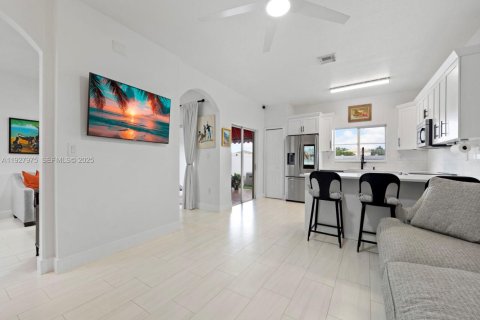 Touwnhouse à louer à Miramar, Floride: 3 chambres, 167.6 m2 № 1990269 - photo 10