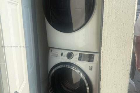 Купить коммерческую недвижимость в Майами, Флорида 146.41м2, № 1997224 - фото 16