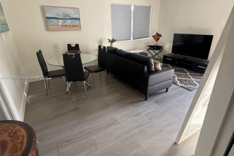 Купить коммерческую недвижимость в Майами, Флорида 146.41м2, № 1997224 - фото 9