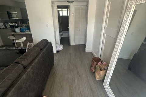 Купить коммерческую недвижимость в Майами, Флорида 146.41м2, № 1997224 - фото 4