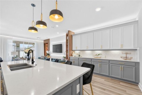 Купить виллу или дом в Миннеола, Флорида 12 комнат, 298.4м2, № 2215122 - фото 23