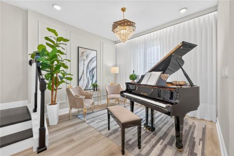 Купить виллу или дом в Миннеола, Флорида 12 комнат, 298.4м2, № 2215122 - фото 7