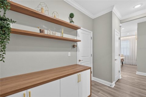 Купить виллу или дом в Миннеола, Флорида 12 комнат, 298.4м2, № 2215122 - фото 17