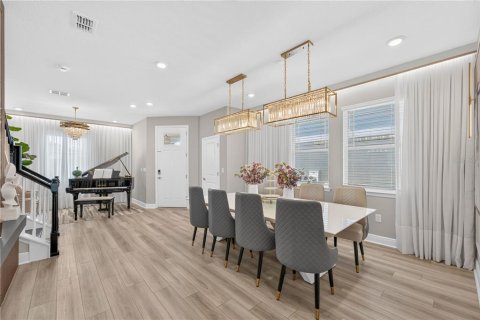 Купить виллу или дом в Миннеола, Флорида 12 комнат, 298.4м2, № 2215122 - фото 8