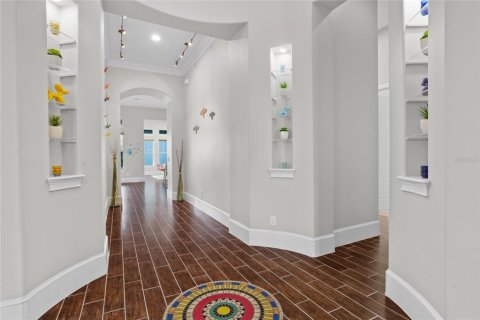 House in Orlando, Florida 4 bedrooms, 269.79 sq.m. № 1831908 - photo 9