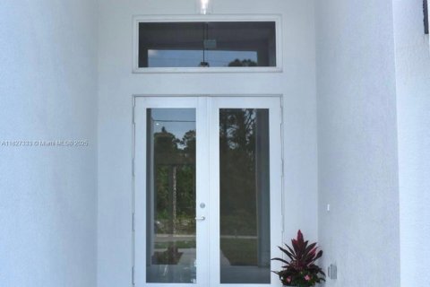 Casa en venta en Lehigh Acres, Florida, 4 dormitorios № 1798809 - foto 7
