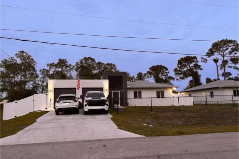 Casa en venta en Lehigh Acres, Florida, 4 dormitorios № 1798809 - foto 2