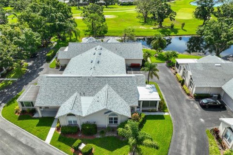 Condo in Sun City Center, Florida, 2 bedrooms  № 1824193 - photo 24