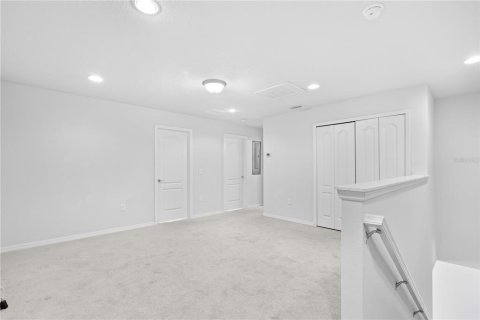 Townhouse in Kissimmee, Florida 4 bedrooms, 195.28 sq.m. № 2092962 - photo 17