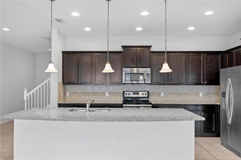 Townhouse in Kissimmee, Florida 4 bedrooms, 195.28 sq.m. № 2092962 - photo 9