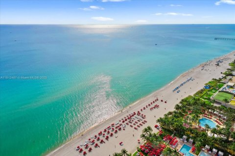 Copropriété à vendre à Sunny Isles Beach, Floride: 5 chambres, 383.78 m2 № 1874446 - photo 26