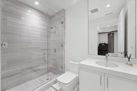Copropriété à vendre à Sunny Isles Beach, Floride: 5 chambres, 383.78 m2 № 1874446 - photo 30