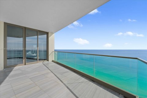 Copropriété à vendre à Sunny Isles Beach, Floride: 5 chambres, 383.78 m2 № 1874446 - photo 25
