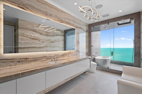 Copropriété à vendre à Sunny Isles Beach, Floride: 5 chambres, 383.78 m2 № 1874446 - photo 20