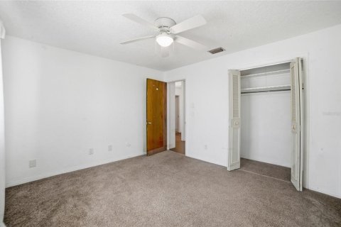 Casa en venta en Deltona, Florida, 3 dormitorios, 213.77 m2 № 1913331 - foto 26
