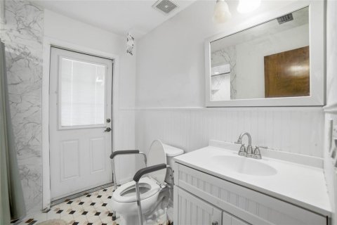 Casa en venta en Deltona, Florida, 3 dormitorios, 213.77 m2 № 1913331 - foto 22