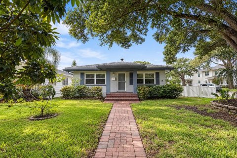 Villa ou maison à Saint Petersburg, Floride 3 chambres, 127 m2 № 2420220