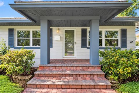 Villa ou maison à vendre à Saint Petersburg, Floride: 3 chambres, 127 m2 № 2420220 - photo 2