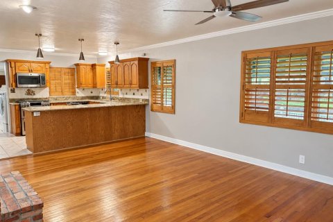 Villa ou maison à vendre à Saint Petersburg, Floride: 3 chambres, 127 m2 № 2420220 - photo 4