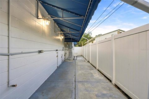 Villa ou maison à vendre à Saint Petersburg, Floride: 3 chambres, 127 m2 № 2420220 - photo 29