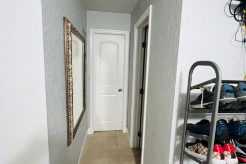 House in West Palm Beach, Florida 3 bedrooms, 117.06 sq.m. № 1187731 - photo 1