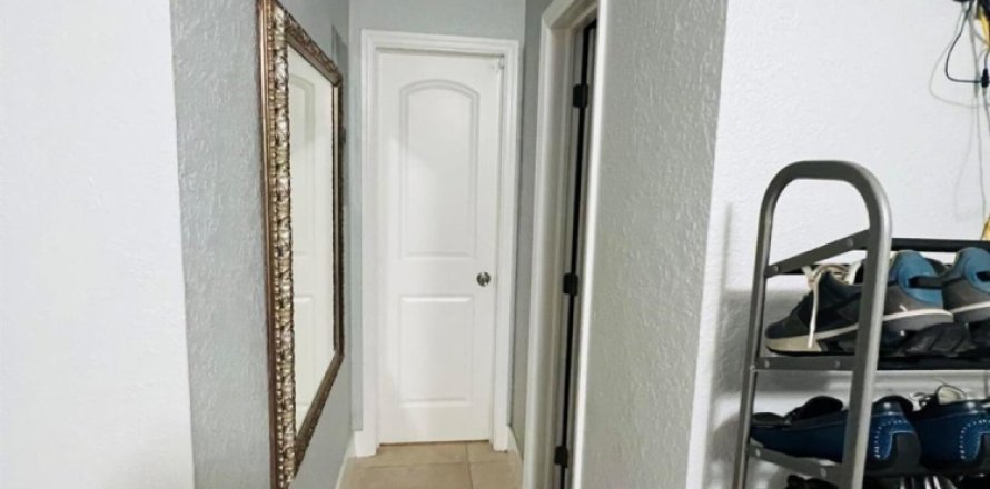 House in West Palm Beach, Florida 3 bedrooms, 117.06 sq.m. № 1187731