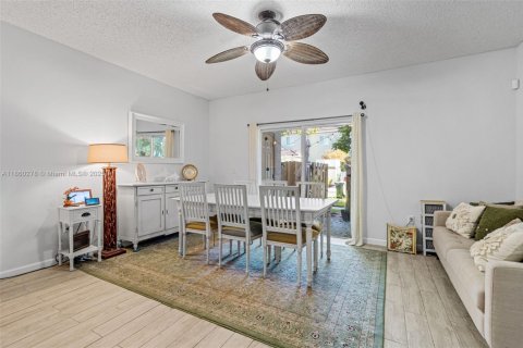 Touwnhouse à vendre à Homestead, Floride: 3 chambres, 134.89 m2 № 1889584 - photo 19