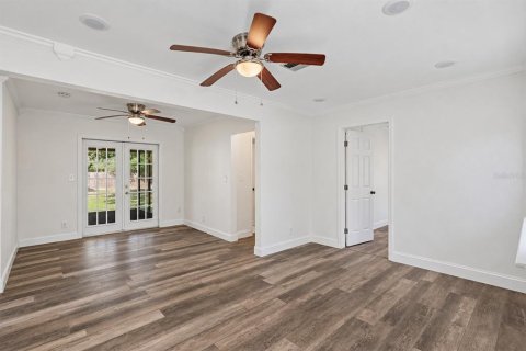 Villa ou maison à vendre à Saint Petersburg, Floride: 2 chambres, 70.61 m2 № 2418541 - photo 4