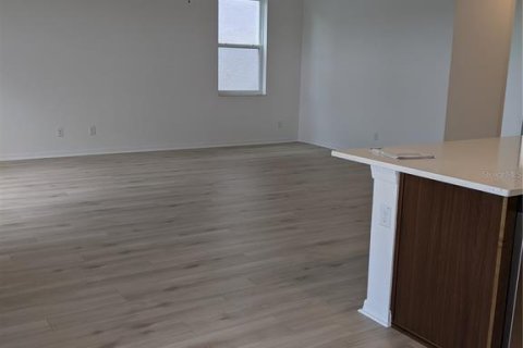 Casa en alquiler en Riverview, Florida, 3 dormitorios, 242.1 m2 № 1911202 - foto 12