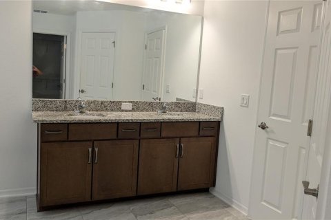 Casa en alquiler en Riverview, Florida, 3 dormitorios, 242.1 m2 № 1911202 - foto 4