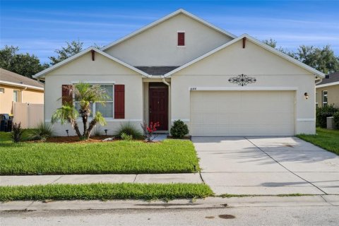 House in Auburndale, Florida 4 bedrooms, 173.45 sq.m. № 2151310