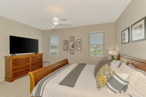 Condo in Sarasota, Florida, 2 bedrooms  № 1780569 - photo 21