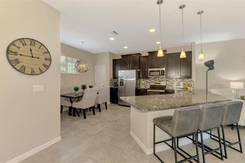 Condo in Sarasota, Florida, 2 bedrooms  № 1780569 - photo 7